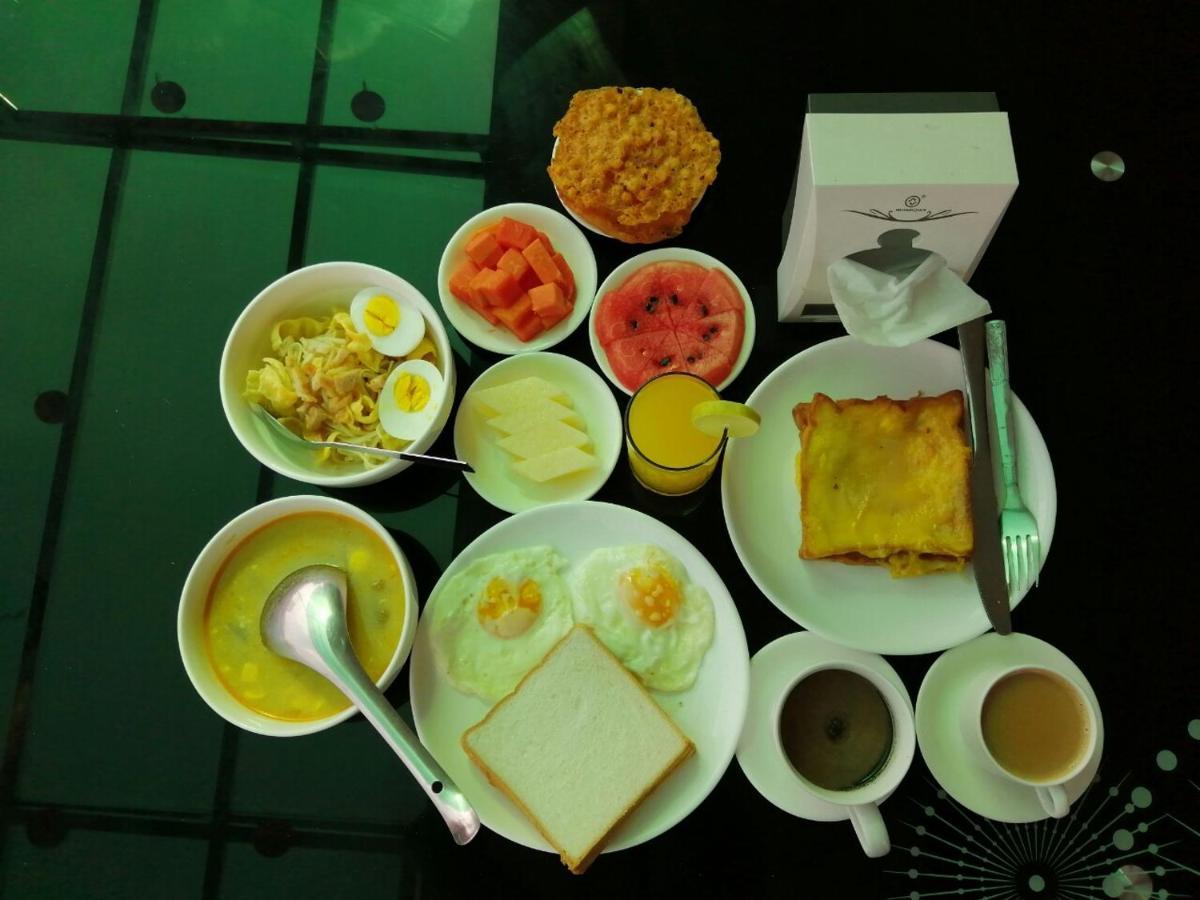 Golden Gate China Town 3* Yangon